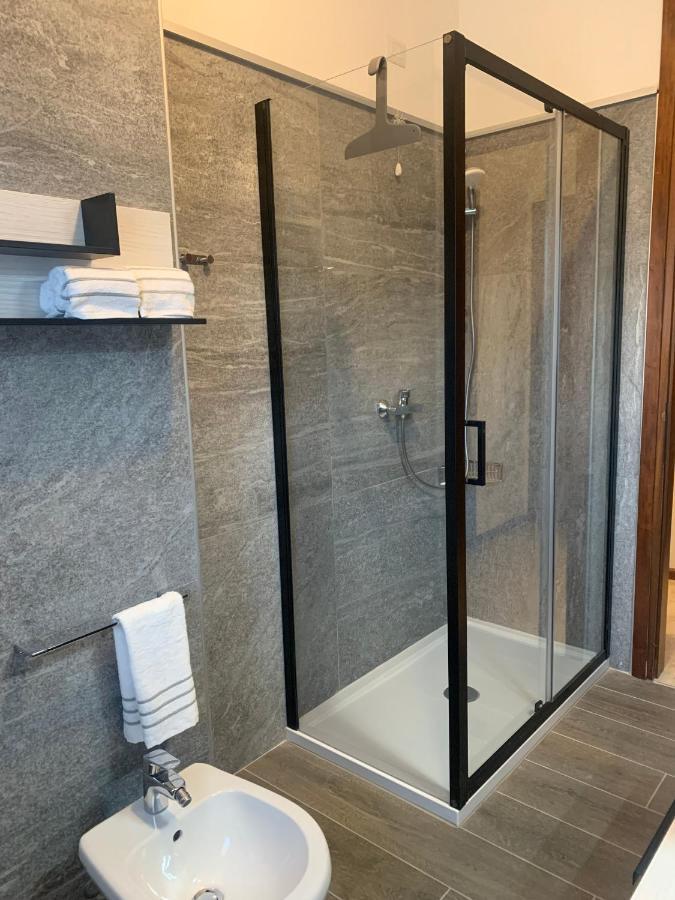 Lario Promenade: Family Friendly Apartment In Комо Екстер'єр фото